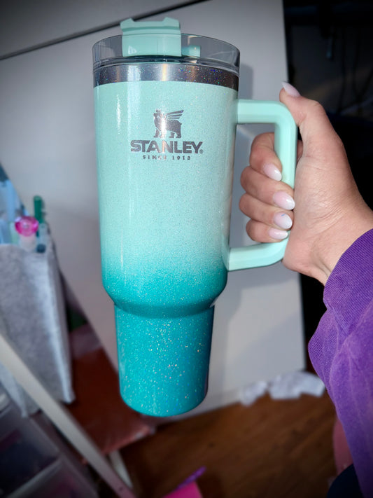 30 oz Holographic glitter powdercoat